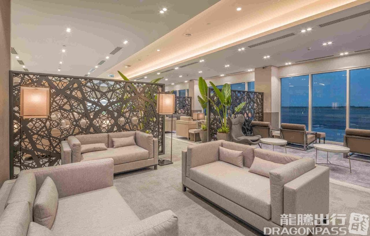 The Lounge lounge at SHJ photo 4