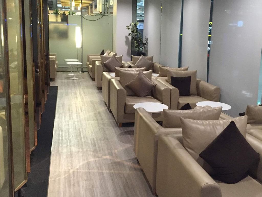 Miracle First Class Lounge lounge at BKK photo 2