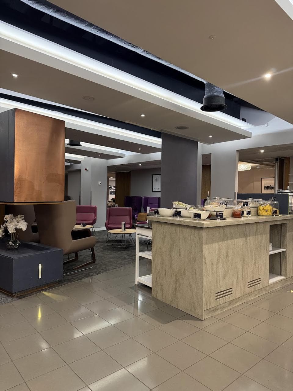 The Escape Lounge lounge at MAN photo 3