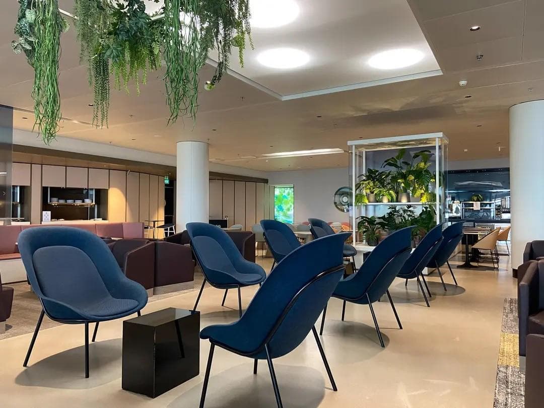 Aspire Lounge No.26 lounge at AMS photo 2