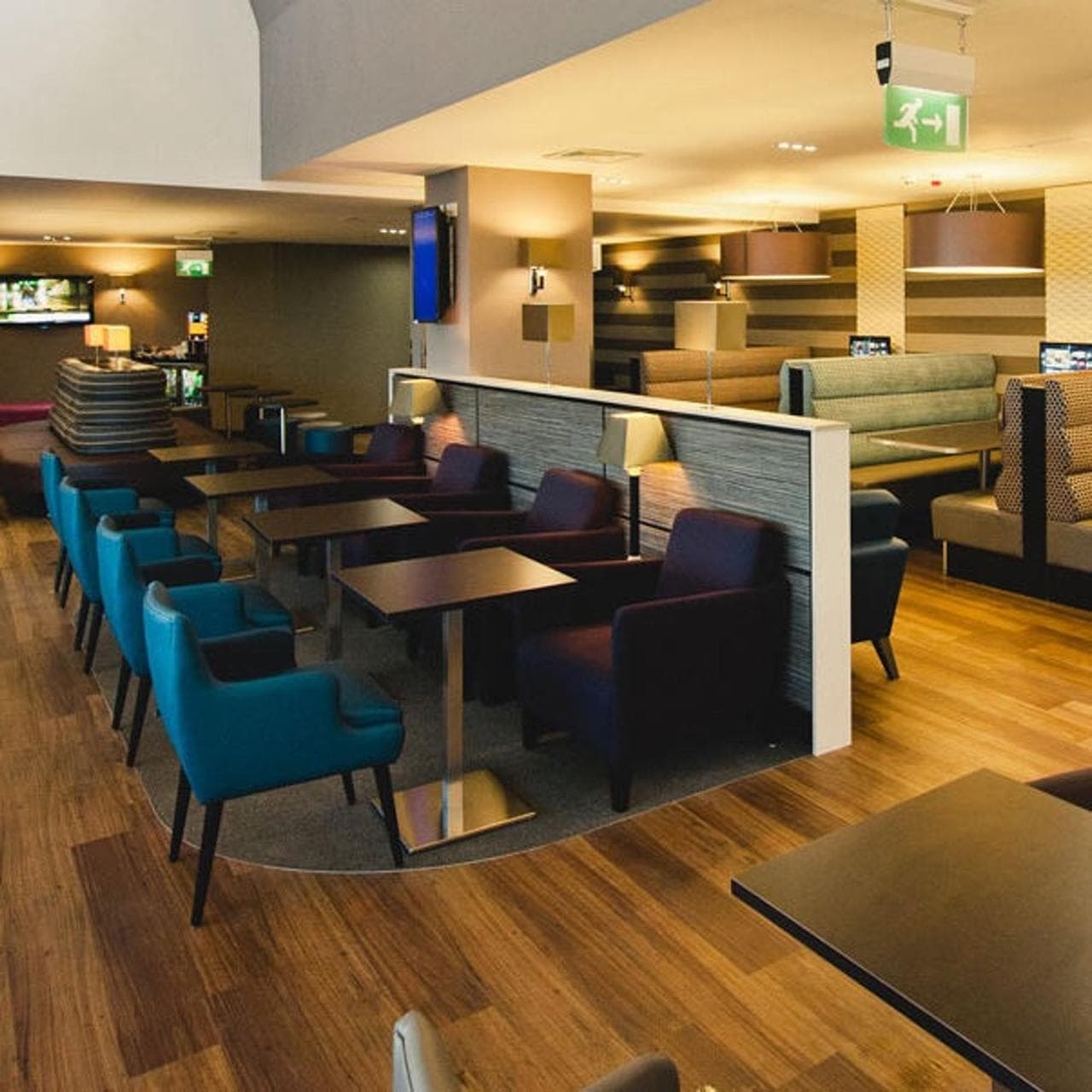 Aspire Lounge lounge at MAN photo 2